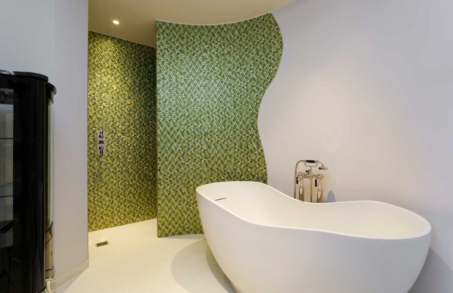 St John's Hall Master Bathroom